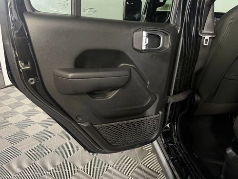 Used 2023 Jeep Wrangler Unlimited AWD/4WD image 26