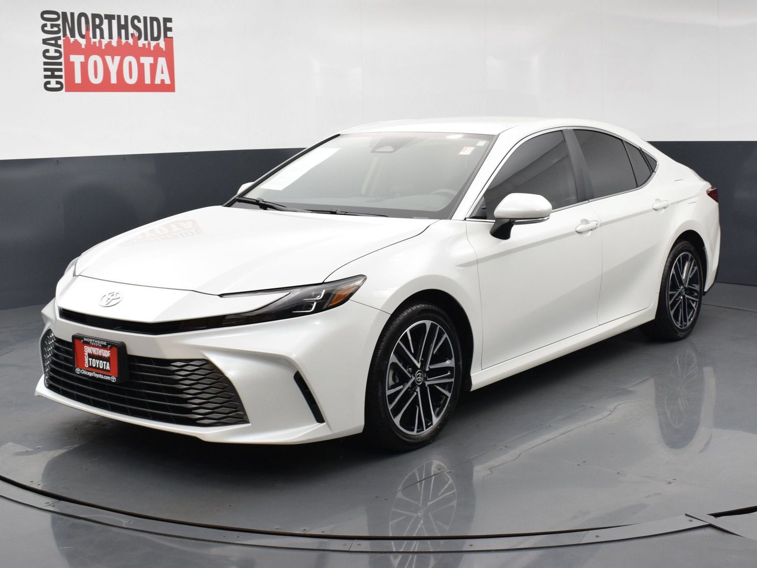 Used 2026 Toyota Camry XLE FWD image 8