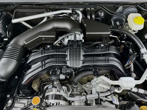 Certified 2025 Subaru Crosstrek 2.0i Premium image 27