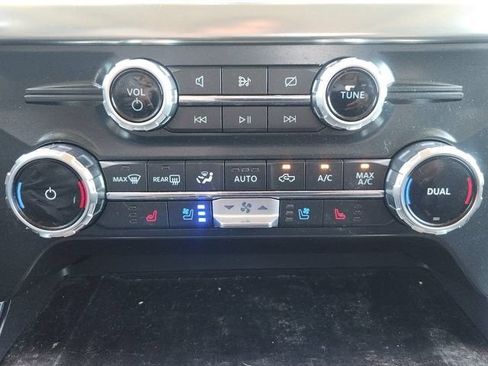 Used 2022 Ford F150 Lariat AWD/4WD image 17