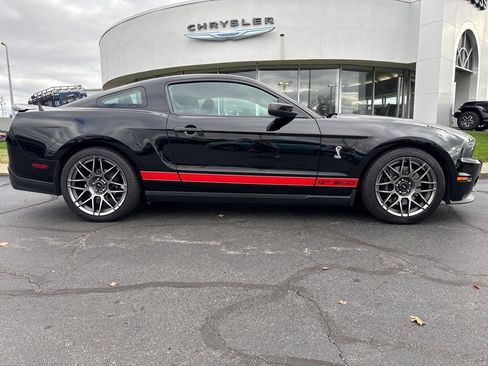 Used 2011 Ford Mustang Shelby GT500 w/ SVT Performance Pkg image 48
