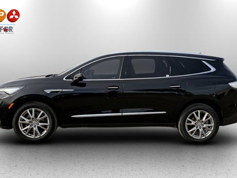 Used 2023 Buick Enclave Essence w/ Experience Buick Package image 2