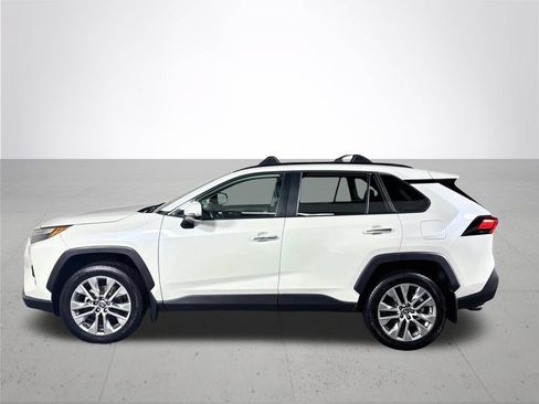 Used 2022 Toyota RAV4 Limited AWD/4WD image 9