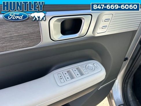 Used 2025 Hyundai Santa Fe Calligraphy AWD/4WD image 21