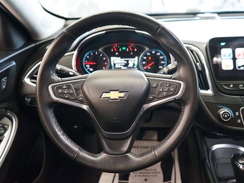 Used 2018 Chevrolet Malibu LT w/ Driver Confidence Package FWD image 28