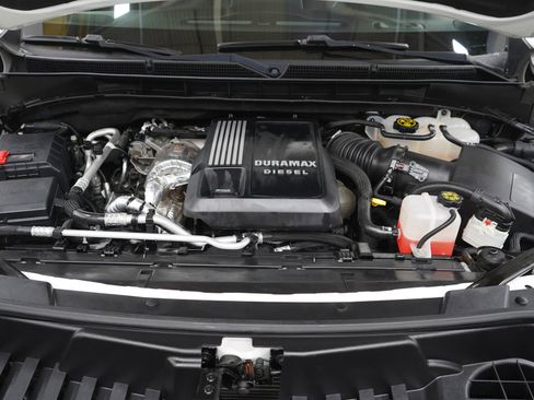 Used 2022 GMC Yukon SLE w/ Gmc Pro Safety Plus Package AWD/4WD image 33