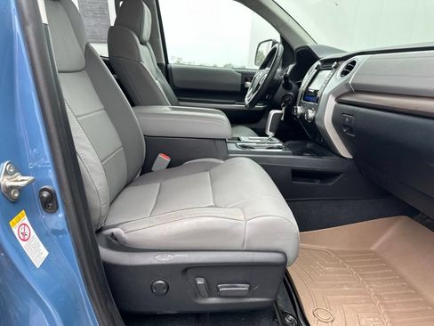 Used 2019 Toyota Tundra Limited w/ Limited Premium Package AWD/4WD image 26
