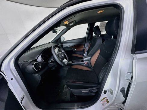 Used 2023 Nissan Kicks SR FWD image 13