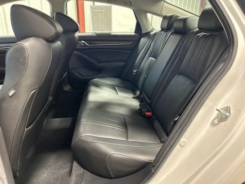 Certified 2022 Honda Accord Touring image 19