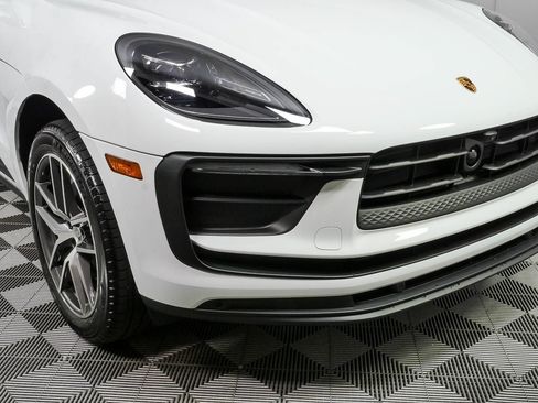 New 2026 Porsche Macan AWD/4WD image 39