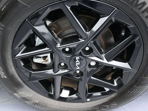 Used 2025 Kia K5 LXS FWD image 40