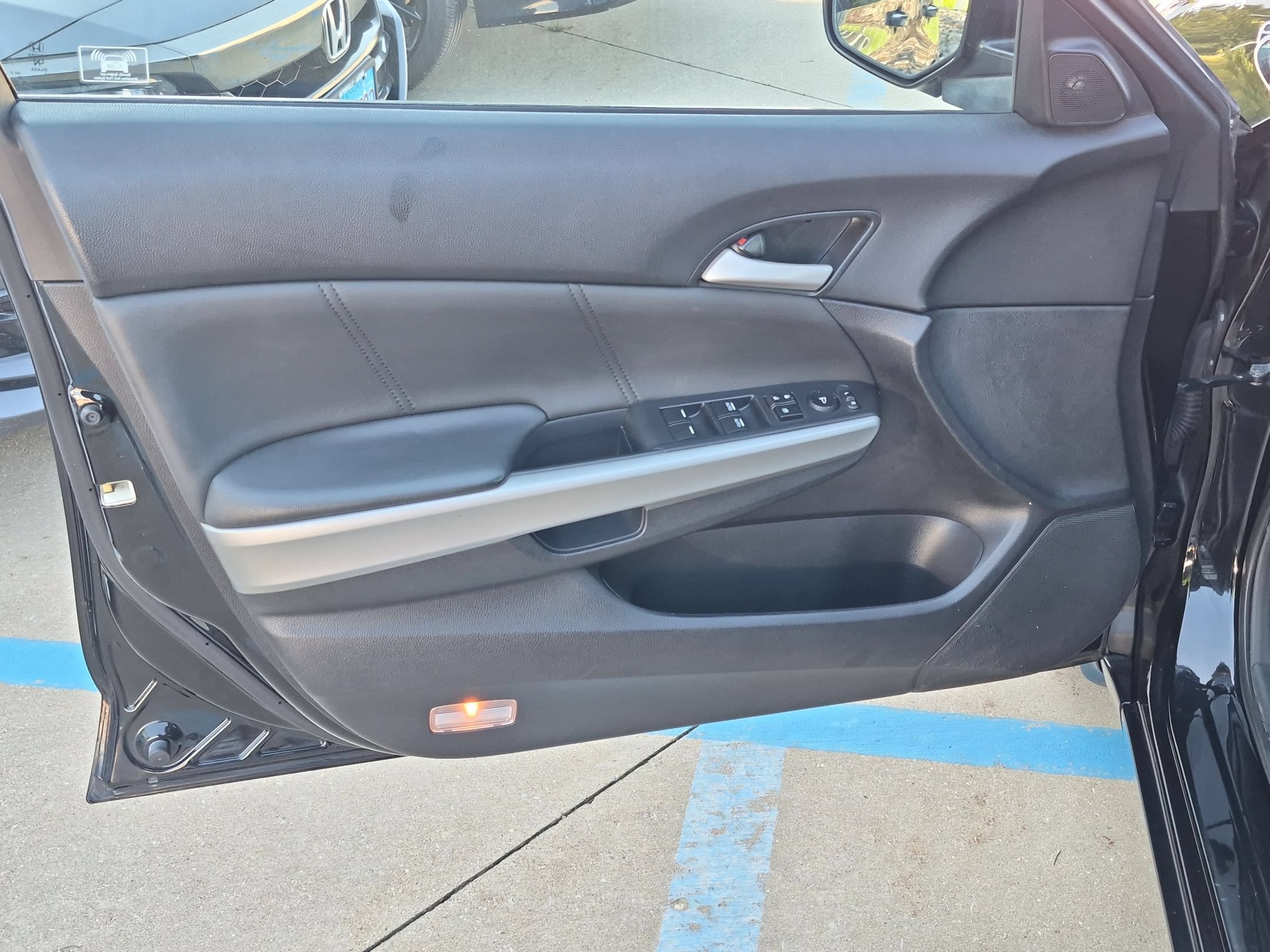 Used 2010 Honda Accord EX-L image 12