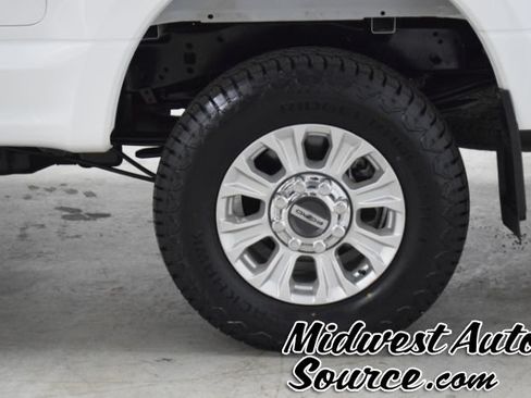 Used 2022 Ford F250 XLT w/ XLT Value Package AWD/4WD image 7