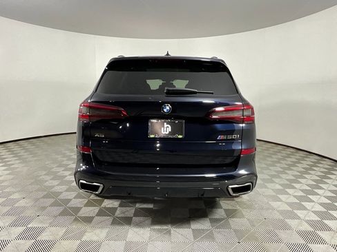 Used 2022 BMW X5 M50i image 8