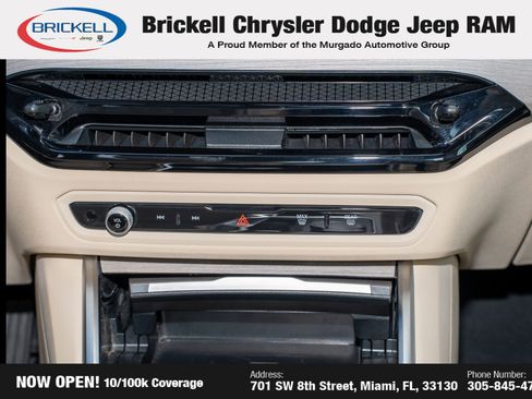 Used 2025 BMW 330i Sedan image 24