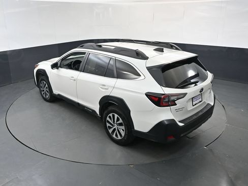 Used 2023 Subaru Outback Premium AWD/4WD image 31