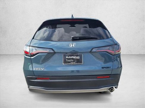 Used 2023 Honda HR-V Sport image 4
