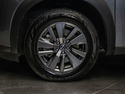 Used 2023 Nissan Pathfinder SV AWD/4WD image 8