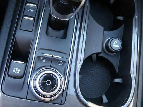 Used 2017 Maserati Ghibli image 33