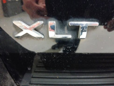 Used 2020 Ford Expedition XLT w/ Equipment Group 202A AWD/4WD image 6