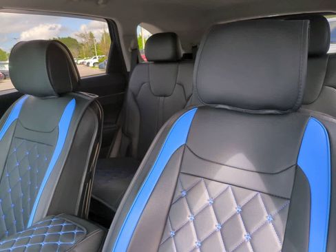 Used 2022 Kia Sorento S image 8