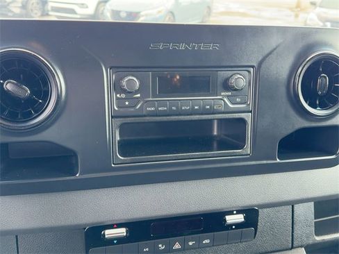Used 2019 Mercedes-Benz Sprinter 170 image 22