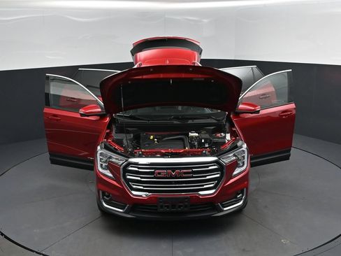 Used 2024 GMC Terrain SLT w/ Tech Package FWD image 53