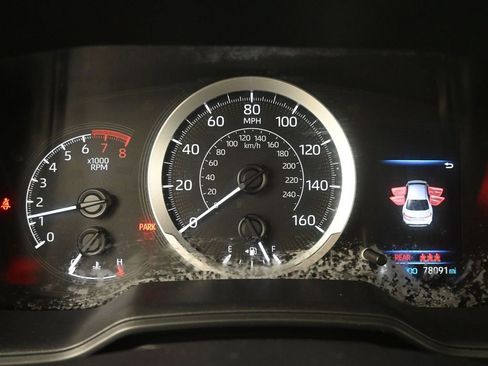 Used 2022 Toyota Corolla LE image 19
