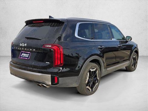Used 2025 Kia Telluride S AWD/4WD image 5