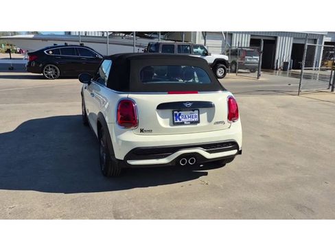 Used 2022 MINI Cooper S w/ Driver Assistance Package image 7