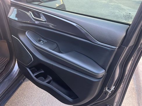 Used 2021 Jeep Grand Cherokee L Laredo w/ Luxury Tech Group I image 15