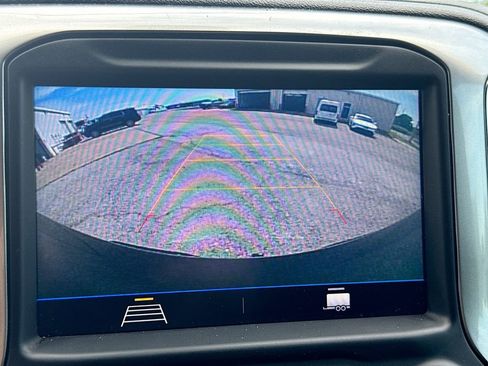 Used 2021 Chevrolet Silverado 1500 LT RWD image 16