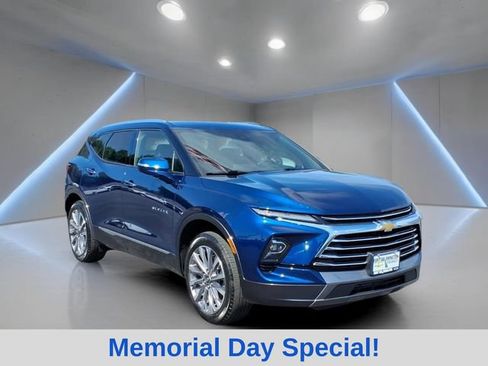 Used 2023 Chevrolet Blazer Premier w/ Enhanced Convenience Package AWD/4WD image 1