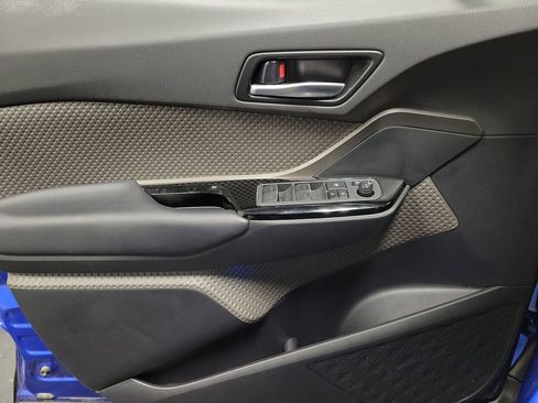 Used 2021 Toyota C-HR XLE image 22