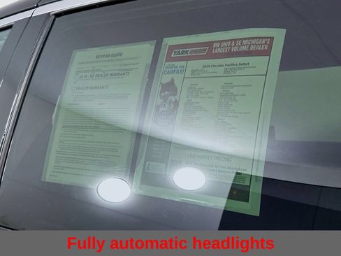 Used 2025 Chrysler Pacifica Select FWD image 14