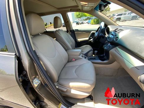 Used 2011 Toyota RAV4 Limited w/ Limited Extra Value Pkg AWD/4WD image 17