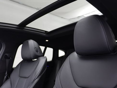 Certified 2025 BMW X4 xDrive30i AWD/4WD image 12