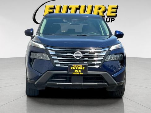 Used 2024 Nissan Rogue SV AWD/4WD image 9