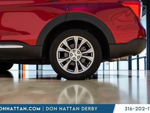 Used 2020 Ford Explorer XLT w/ Equipment Group 202A AWD/4WD image 37