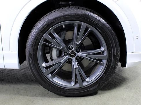 Used 2026 Audi Q8 Premium AWD/4WD image 12