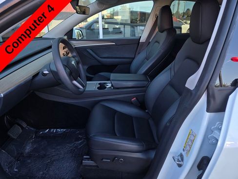 Used 2024 Tesla Model Y 2WD image 15