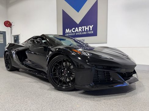 Used 2024 Chevrolet Corvette Z06 RWD image 2