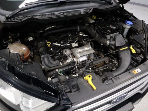 Certified 2019 Ford EcoSport SE image 15