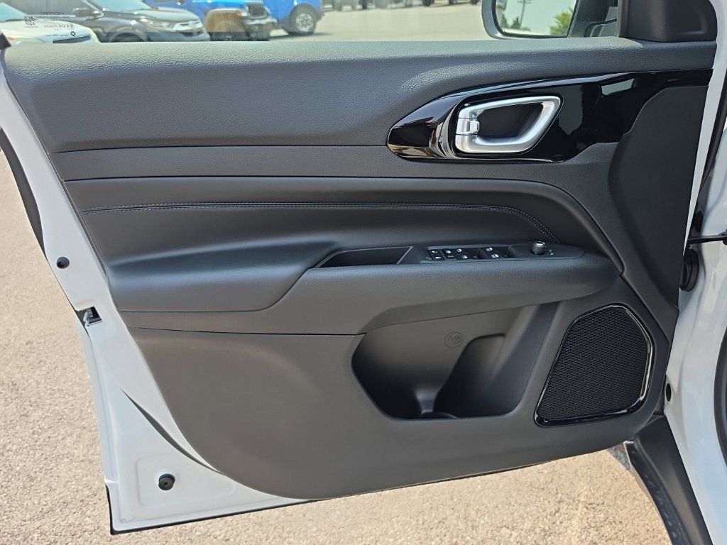 New 2026 Jeep Compass Latitude AWD/4WD image 12
