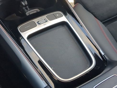 Certified 2025 Mercedes-Benz GLB 250 image 28