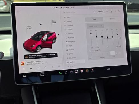 Used 2020 Tesla Model Y Long Range AWD/4WD image 14
