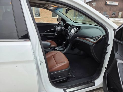 Used 2014 Hyundai Santa Fe Sport 2.0T w/ Technology Package 05 image 21