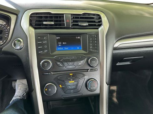 Used 2018 Ford Fusion S FWD image 16
