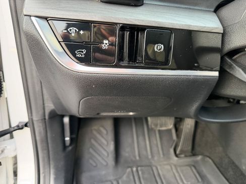 Used 2024 Kia Sportage X-Line w/ X-Line Premium Package AWD/4WD image 19