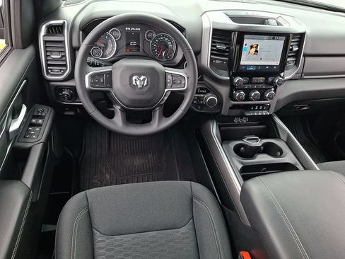 Used 2025 RAM 1500 Big Horn AWD/4WD image 11